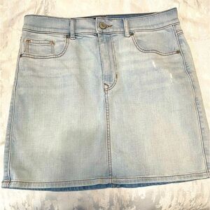 Express high rise Jean skirt NWOT